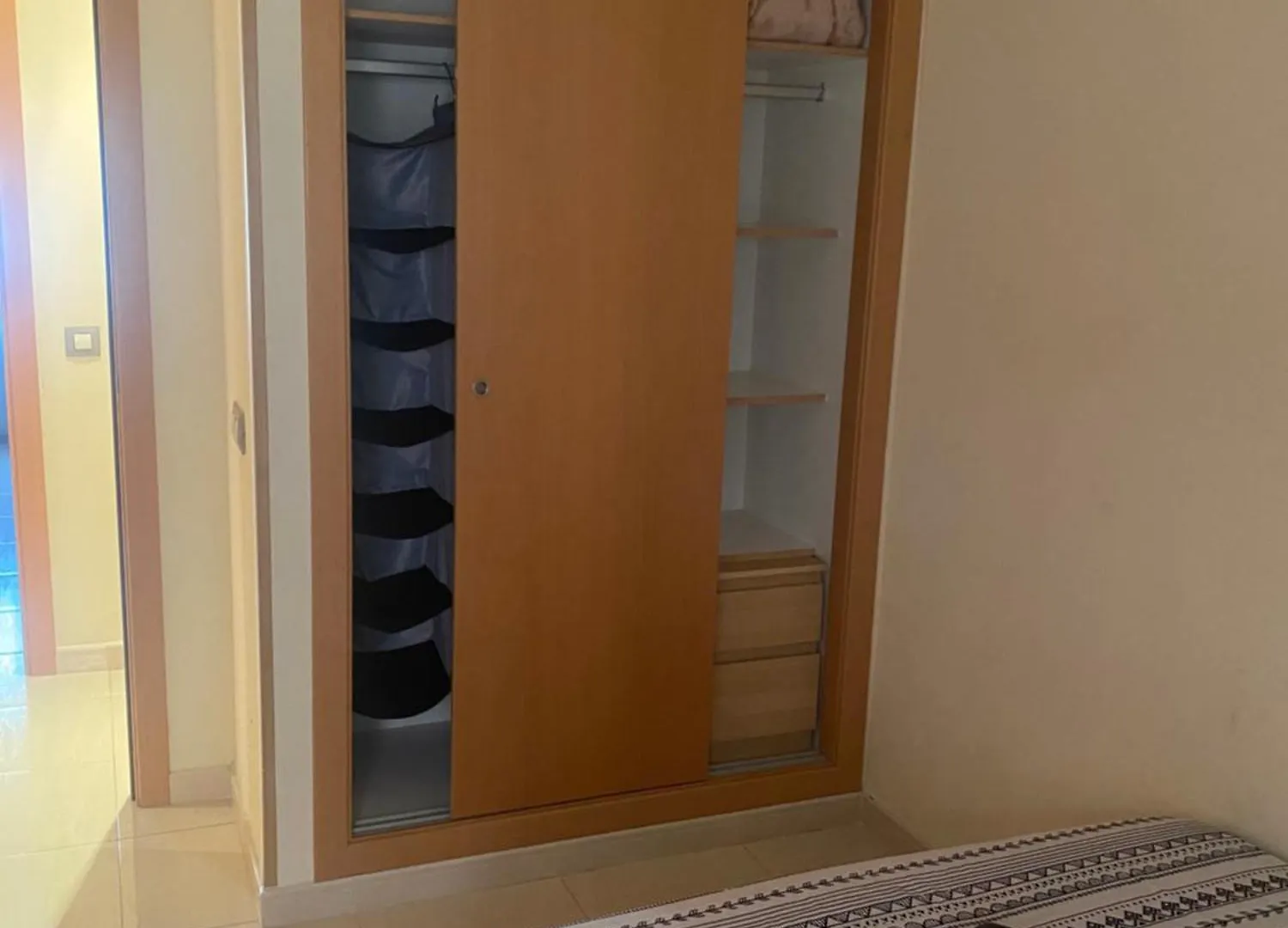 Appartement Climatise + Garage Roses