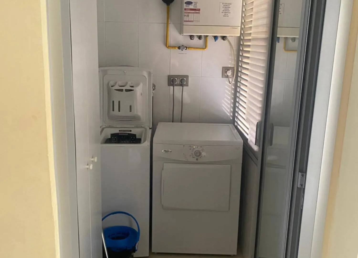 Apartment Appartement Climatise + Garage Roses